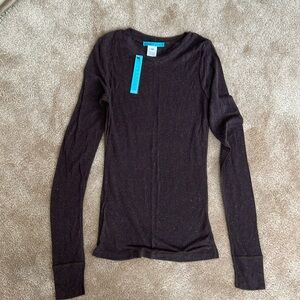 Alice + Olivia XS brown long sleeve t-shirt.  Not worn.